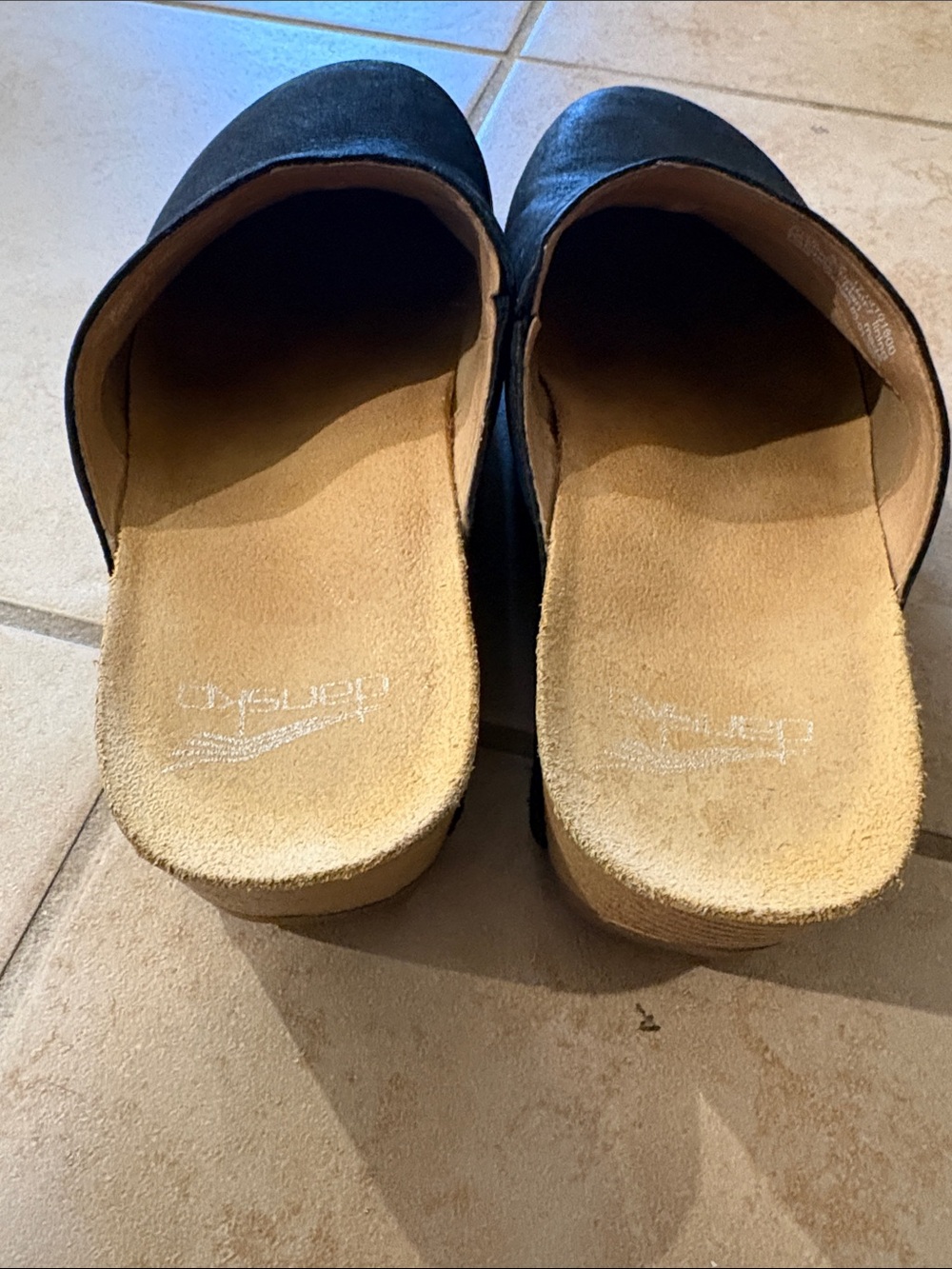 Dansko Black Slip-On Mule Clogs - Women Shoes 7/37 - Picture 4 of 4
